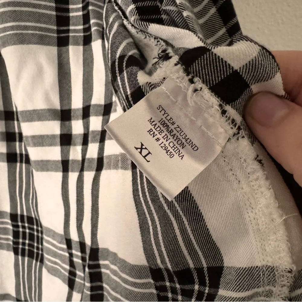Como Vintage Plaid Flannel Button Down Shirt Black White Grungecore XL Cozy - Picture 10 of 14